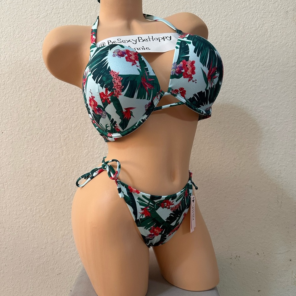 36DD large Victoria’s Secret bombshell bikini set